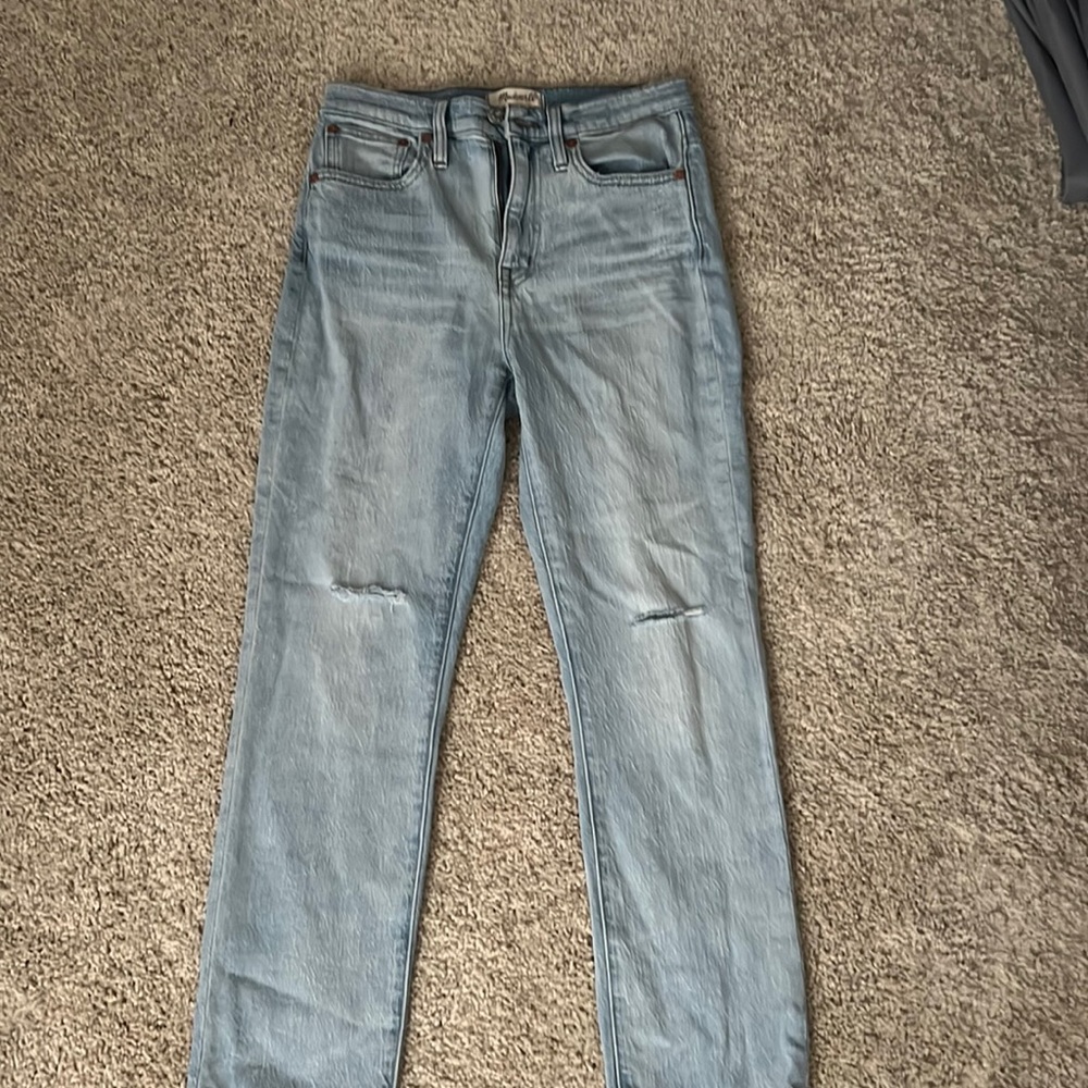 Madewell highrise slightly crop boyfriend jeans. Light wash with light distress